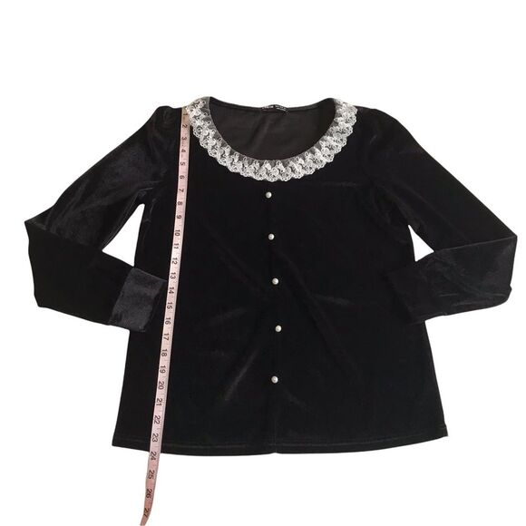 Shein Romantic Gothic Lace Trim and Pearls Velvet Long Sleeve Top Black Sz M (6) - Picture 9 of 14